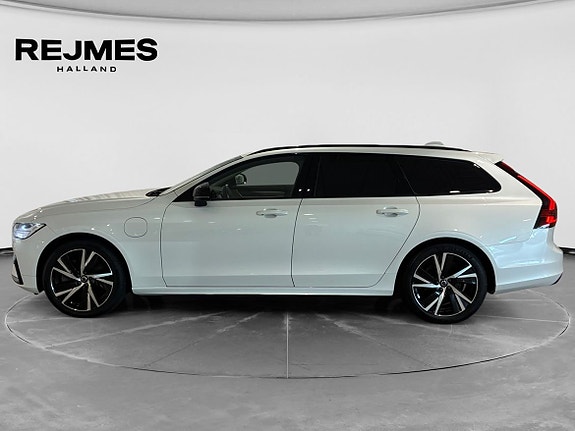 Volvo V90 3 of 5