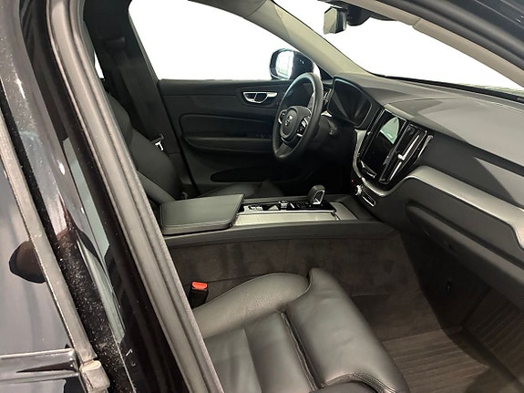 Volvo XC60 5 of 5