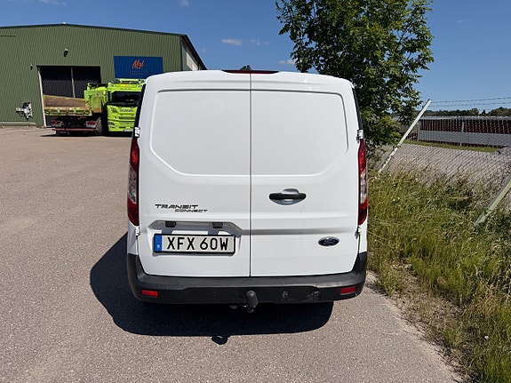 Ford Transit Connect 5 of 11