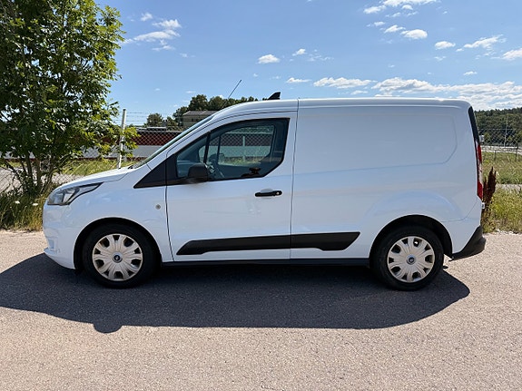 Ford Transit Connect 3 of 11