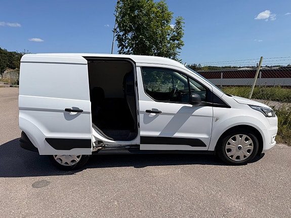 Ford Transit Connect 7 of 11