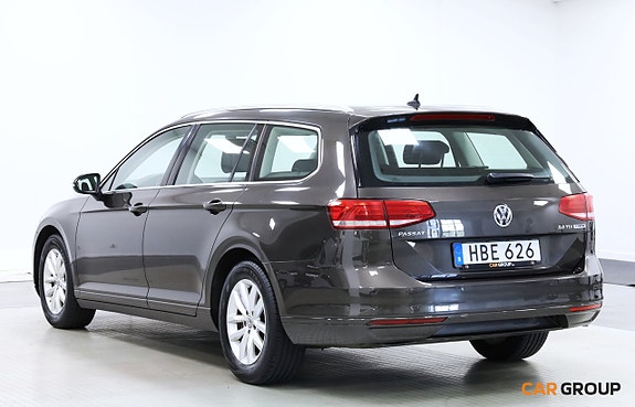 Volkswagen Passat 7 of 19