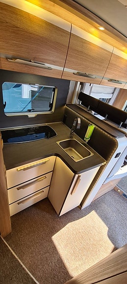 Knaus 700 Meg Sky Ti "automat, långbädd, solceller" 11 of 18