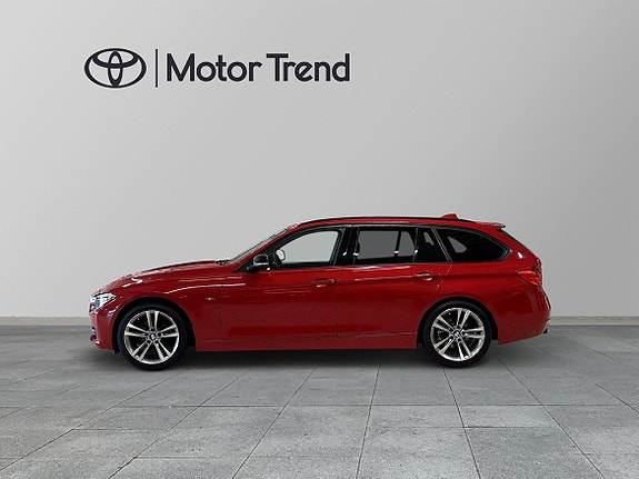 BMW 320 3 of 5