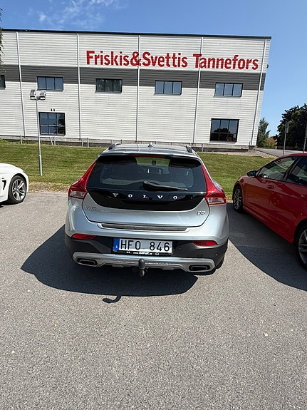 Volvo V40 Cross Country 3 of 7