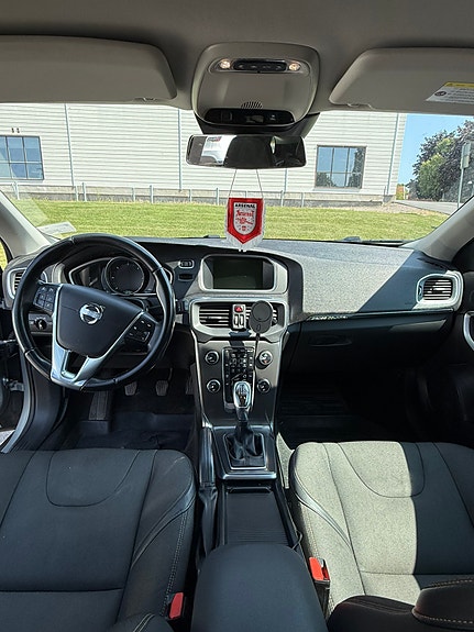 Volvo V40 Cross Country 6 of 7