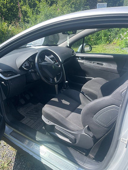 Peugeot 207 4 of 5