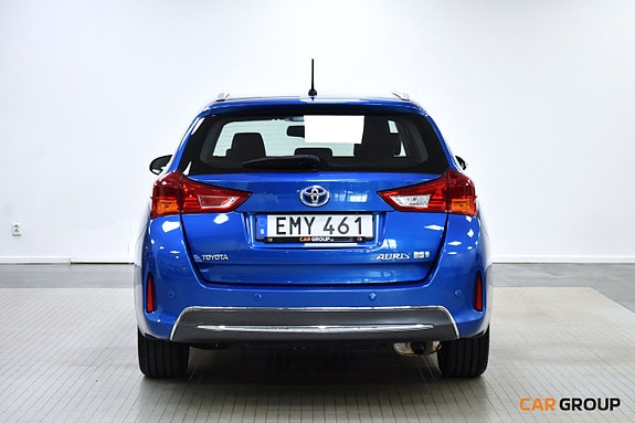 Toyota Auris 5 of 17
