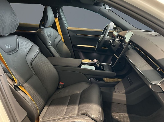 Polestar 3 6 of 13