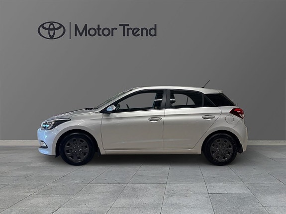 Hyundai i20 3 of 5
