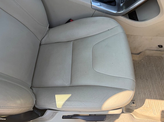 Volvo V60 11 of 27
