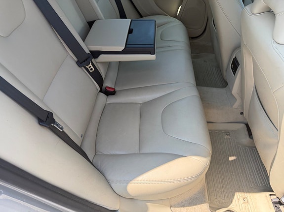 Volvo V60 12 of 27