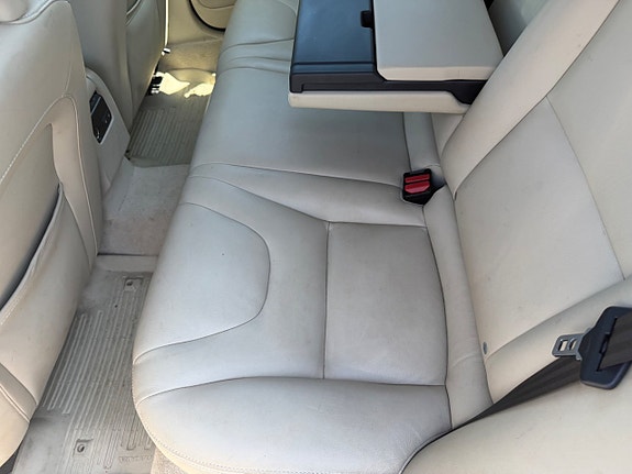 Volvo V60 13 of 27
