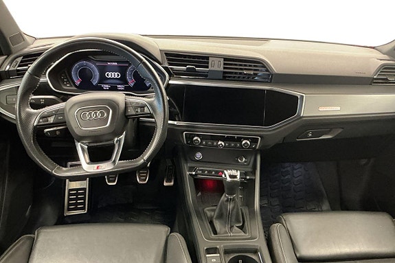 Audi Q3 12 of 26