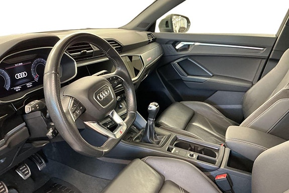 Audi Q3 14 of 26
