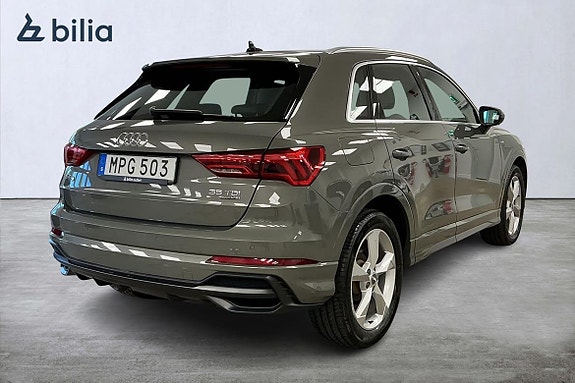 Audi Q3 9 of 26