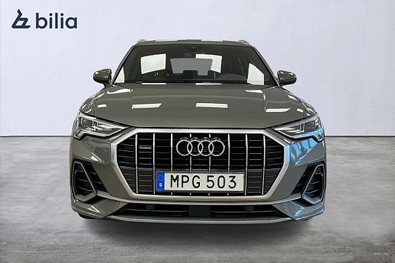 Audi Q3 6 of 25