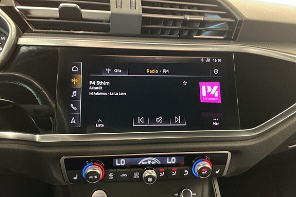 Audi Q3 15 of 26