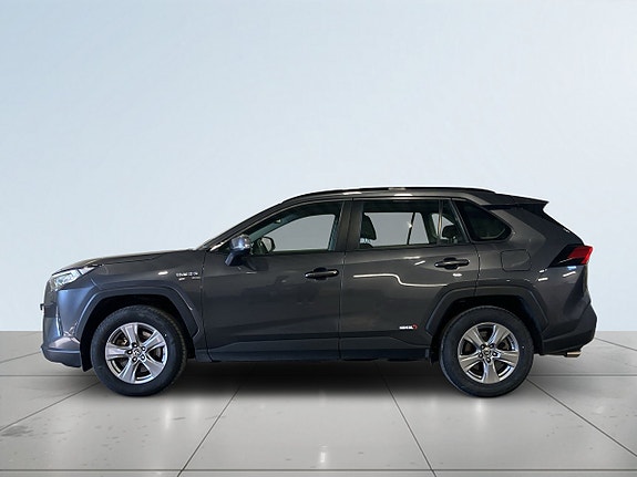 Toyota RAV4 4 of 20