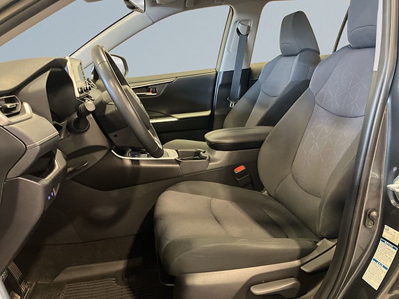 Toyota RAV4 7 of 20