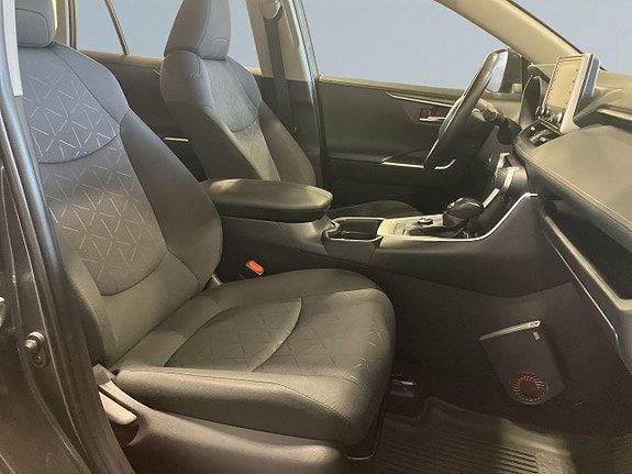 Toyota RAV4 10 of 20
