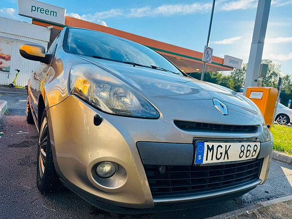 Renault Clio 4 of 8