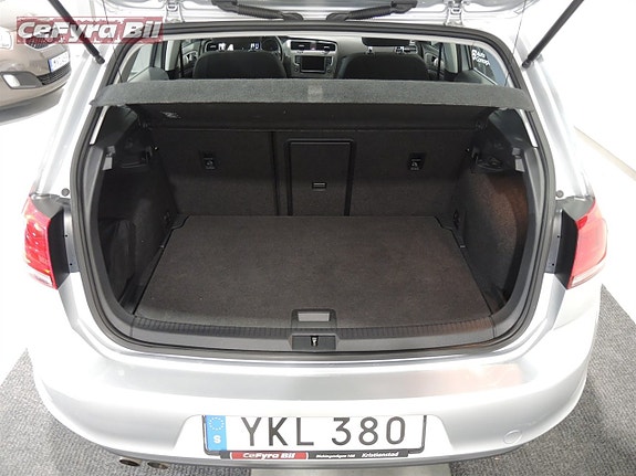Volkswagen Golf VII 16 of 17
