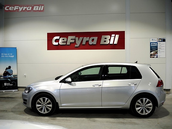 Volkswagen Golf VII 8 of 17