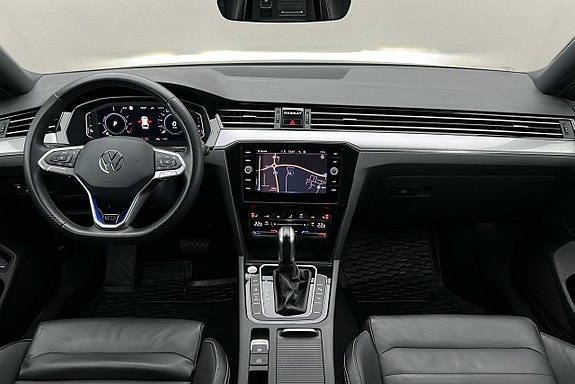 Volkswagen Passat 3 of 3