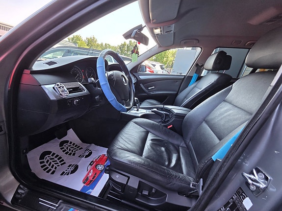 BMW 520d 15 of 17