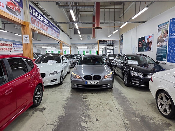 BMW 520d 4 of 17