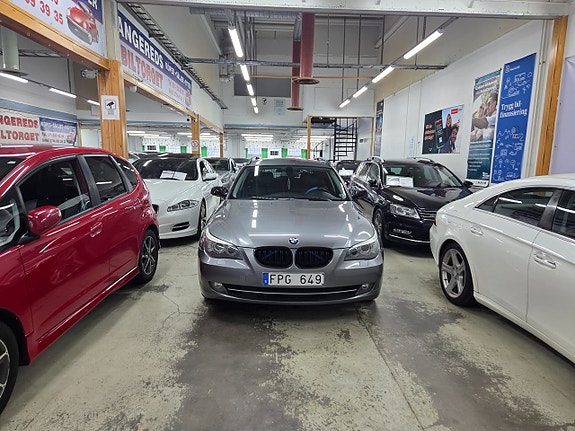 BMW 520d 3 of 17