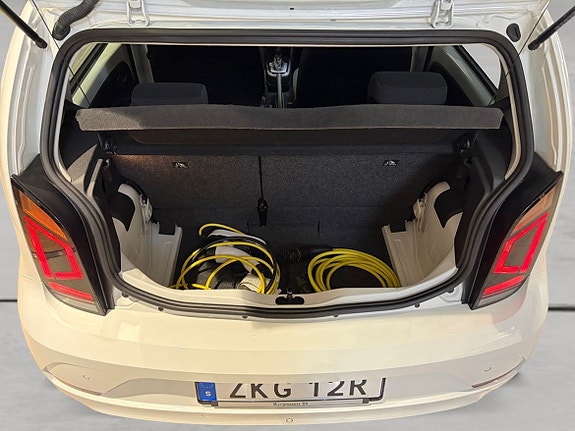 Volkswagen e-Up! 16 of 16