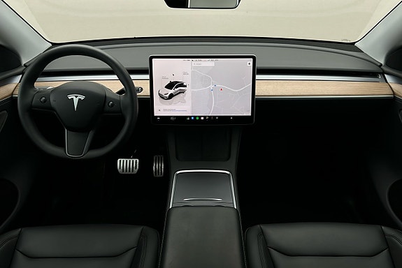 Tesla Model Y 3 of 3