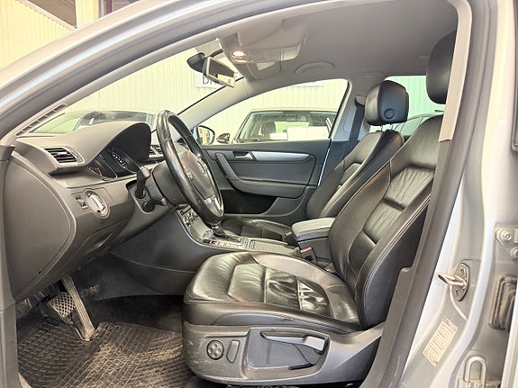 Volkswagen Passat 4 of 5