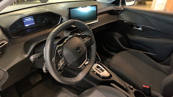 Peugeot 208 5 of 5