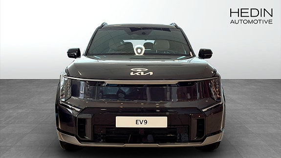 Kia EV9 2 of 12