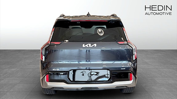 Kia EV9 5 of 12