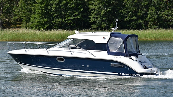 Aquador 23 HT -2008. Mercruiser 5.0 MPI. Bogpropeller+ Ankar