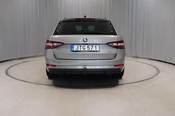 Skoda Superb 5 of 5