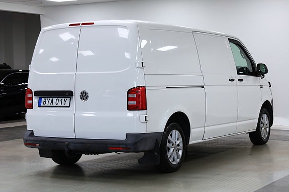 Volkswagen Transporter 6 of 17