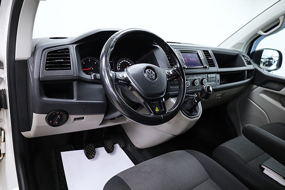 Volkswagen Transporter 9 of 17