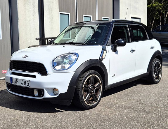 Mini Countryman Cooper S A-traktor 2 of 5