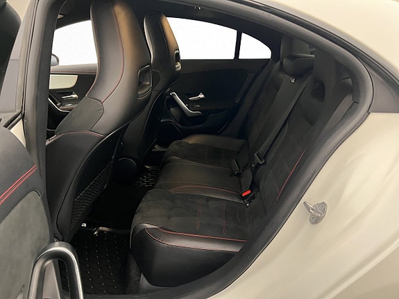 Mercedes-Benz CLA220 10 of 28