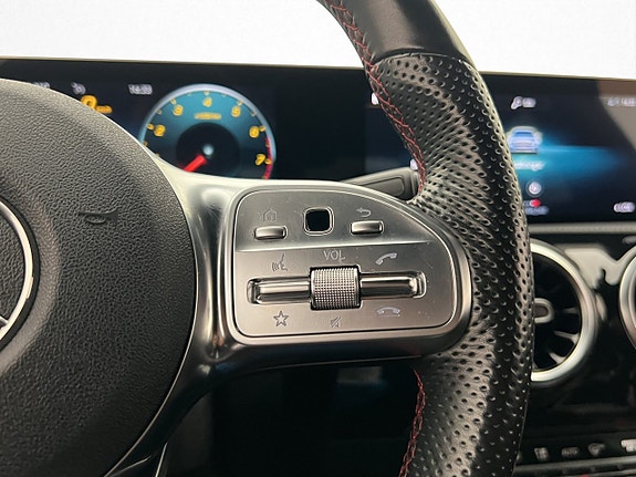 Mercedes-Benz CLA220 22 of 28