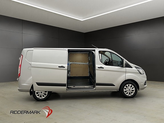 Ford Transit Custom 11 of 30