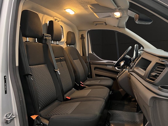 Ford Transit Custom 26 of 30