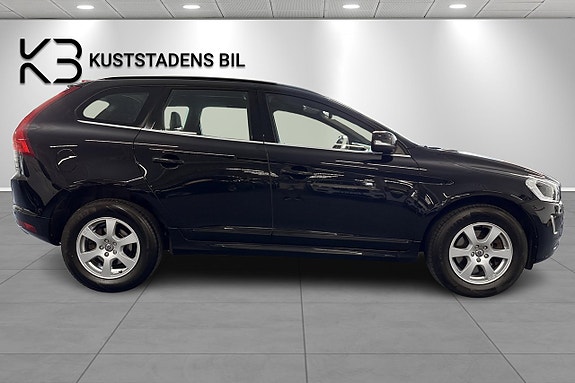 Volvo XC60 2 of 5