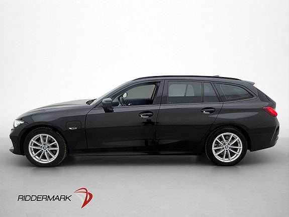 BMW 330e 4 of 30