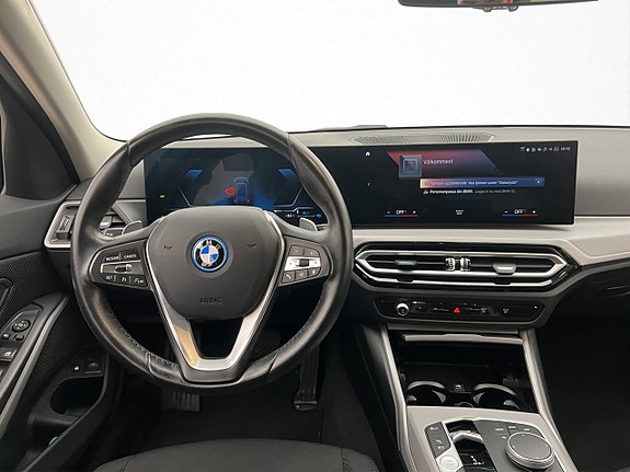BMW 330e 10 of 30
